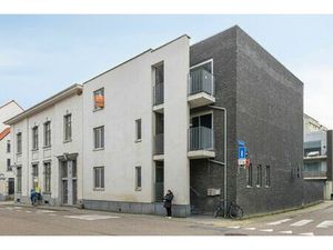 Ruime  energiezuinige penthouse met 3 slaapkamers en terras