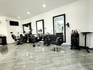 BON EMPLACEMENT  LOCAL RENOVE