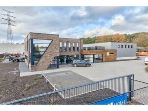 Multifunctioneel bedrijfsgebouw op Genk-Zuid