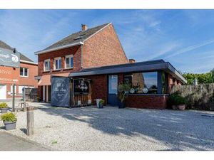 Commerciële eigendom te koop in Asper