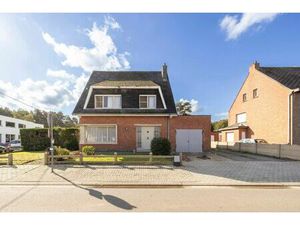 Te renoveren OB met 3/4 slaapkamers op een grond van 714m²