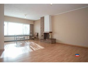 Gelijkvloersapp. met 2 slpks  tuin + garage