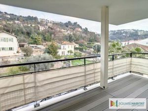 3 PIECES AVEC GARAGE