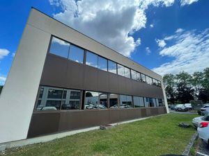 Location Local Professionnel 183m²