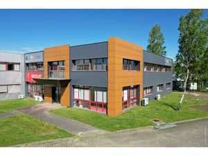 Location Local Professionnel 209m²