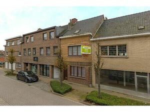 Gunstig gelegen te renoveren woning  2 slaapkamers en tuin