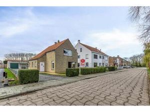 Villa op een perceel van 560m² te koop in Lissewege