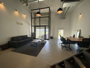 Location Local Professionnel 150m²