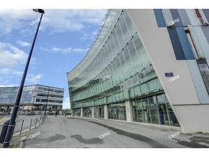 Location Local Professionnel 1 725m² BORDEAUX 33300