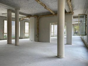 Location Local Professionnel 627m²