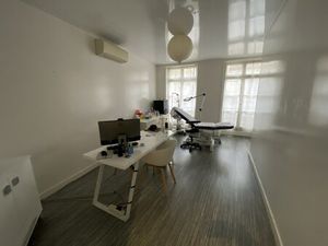 Location Local Professionnel 110m²