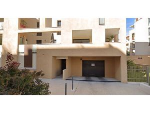 Location garage 12 m² à Aix-en-Provence (13090)