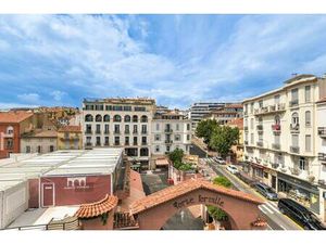 Location Appartement 2 pièces Meublé 42m² CANNES 06400
