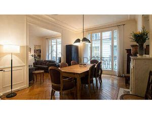 Appartement 3 chambres meublé avec ascenseur  cheminée et concierge