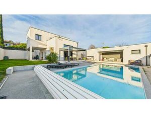 Maison de 6 pièces de 138 m² située à Pont-de-l'Isère