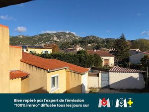 Gemenos - Investisseur ou Projet Famillial Haut de Villa avec jardin