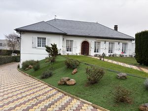 Achat Maison 7 pièces 214m² ST JULIEN LES VILLAS 10800