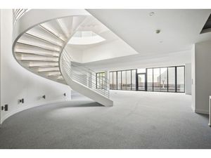 Achat Local Professionnel 630m²