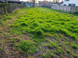 Terrain à bâtir à Salles (33770)