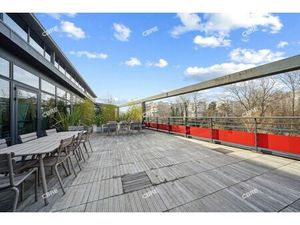 Achat Local Professionnel 2 081m²