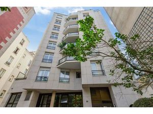 Achat Local Professionnel 323m²