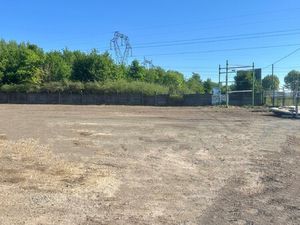 Location Terrain 4 562m²