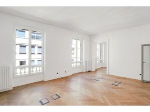 Location Local Professionnel 180m²