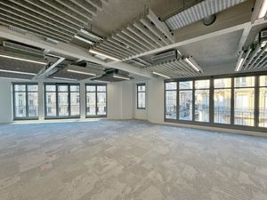 Location Local Professionnel 940m² PARIS 10ème