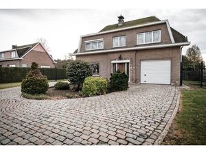 Huis te koop in Begijnendijk met 4 slaapkamers