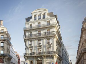 Location Local Professionnel 3 869m² PARIS 2ème