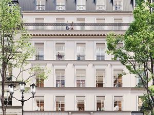 Location Local Professionnel 959m²