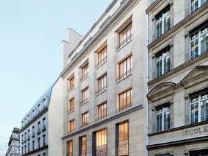 Location Local Professionnel 2 783m²