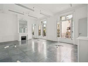 Location Local Professionnel 185m²