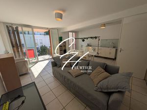Location appartement 3 pièces 67m2 Grenoble 38100 - 850 € - Surface Privée