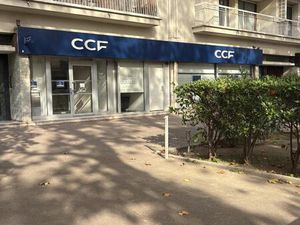 Local Commercial - 160m2 - St Loup