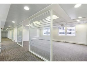 Bureaux à louer . 24 QG
