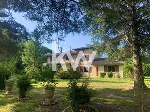 Vente d'une propriété de campagne de 13 pièces (290 m²) à Puycalvel