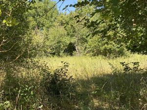 Vente terrain neuf 1200m2 Jouques - 115000 € - Surface Privée