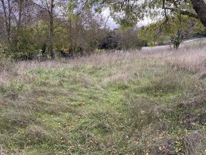 Vente terrain neuf 900m2 Aups - 88000 € - Surface Privée