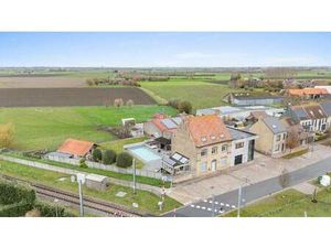 Huis te koop in Veurne met 3 slaapkamers