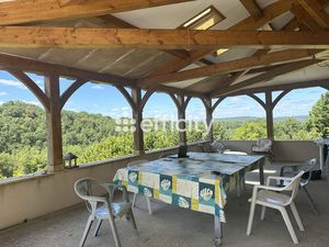 Maison 8 pièces - 211 m²