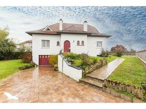 Vente maison 11 pièces 192 m² Pau (64000)