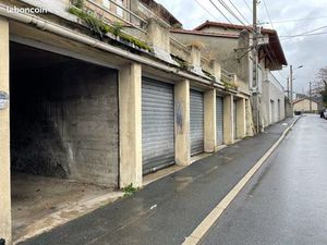 Garage Portail Rouge