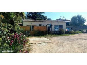 T2 meublé avec terrasse et parking privee