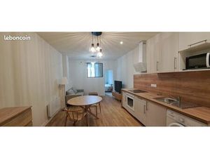 Superbe T2 de 35m2 meublé et refait à neuf Parking gratuit