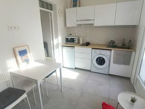 Location studio Meublé T1/2 24 M2 au Vallon des Auffes