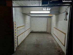 Location Box / Garage en Centre d'Antibes