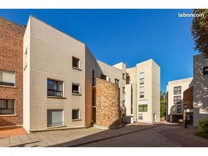 Studio 1 pièce 25 m²