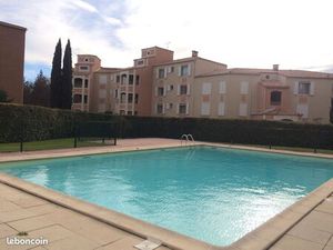 Aix parc voltina piscine