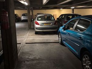 Parking sécurisé - Collonges-au-Mont-d'Or